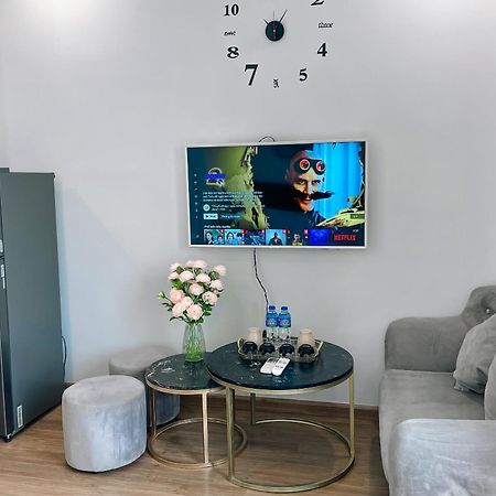 Rosee House -Luxury Apartment In Vinhomes Greenbay Ханой Экстерьер фото