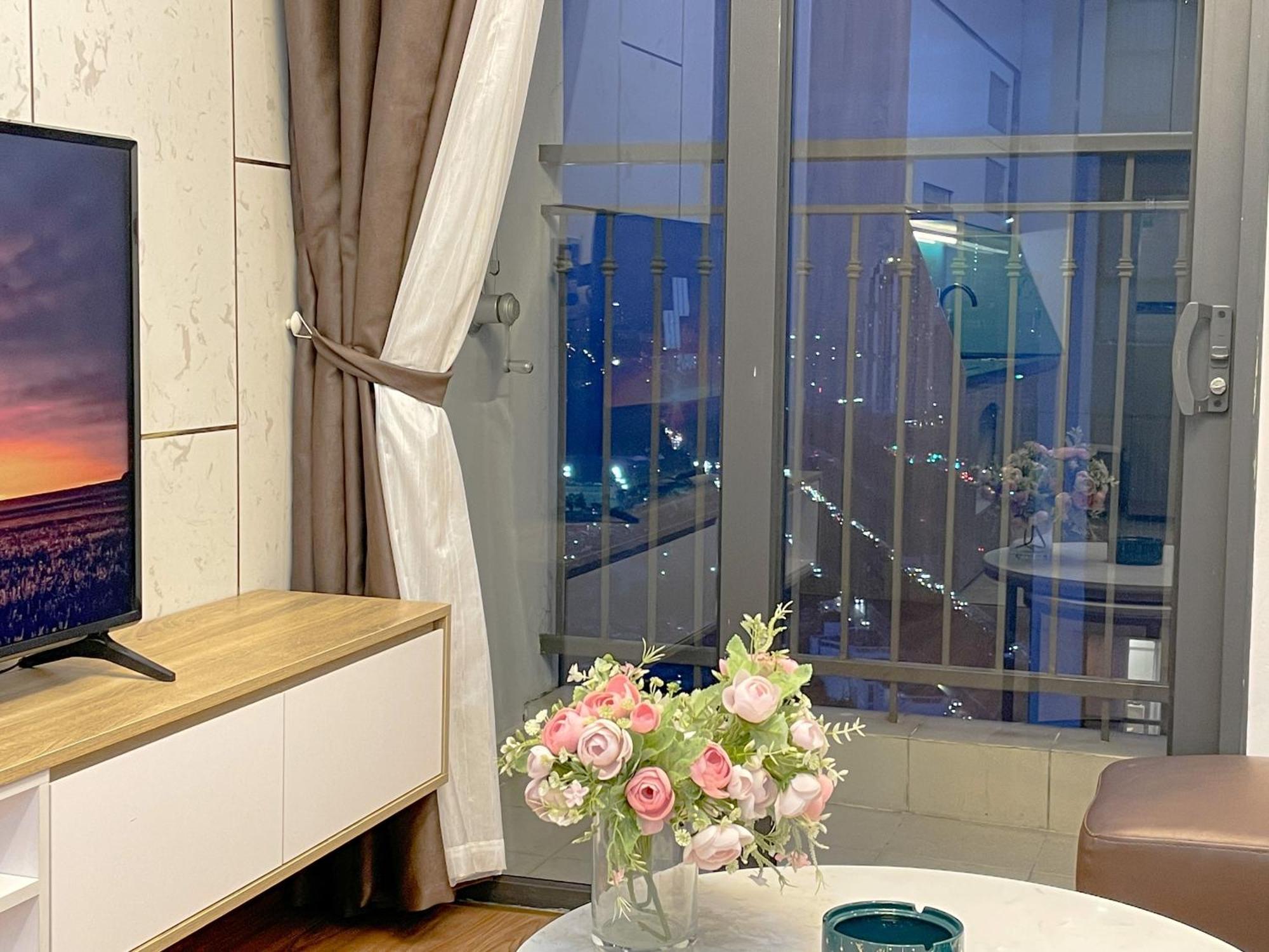 Rosee House -Luxury Apartment In Vinhomes Greenbay Ханой Экстерьер фото